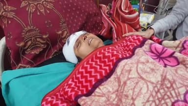 रामपुर: ज्वाला नगर में मंदिर जा रही महिला के ऊपर छत से लोहे की ग्रिल गिरी, गंभीर हालत में महिला को जिला अस्पताल से किया गया रेफर