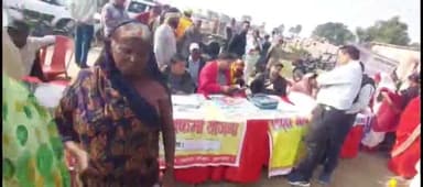 करपी: नगमां पंचायत के हाजीपुर गांव में विकसित भारत संकल्प यात्रा शिविर का हुआ आयोजन