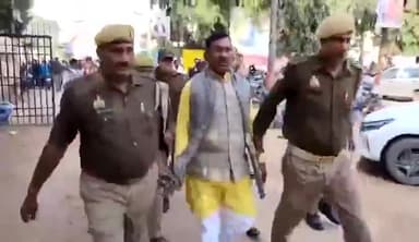 योगीराज मैं सब का हिसाब बराबर होता है उन्हीं के विधायक सोनभद्र से नाबालिक लड़की के साथ बलात्कार करके उसे खत्म करने के मै