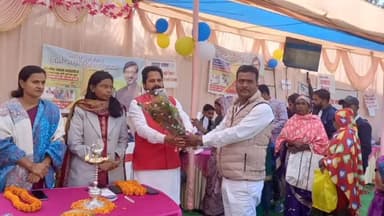 बगोदर: अटका में आपकी योजना आपकी सरकार आपके द्वार कार्यक्रम का हुआ आयोजन झामुमो नेता ने दीप प्रज्वलित कर किया शुरुवात