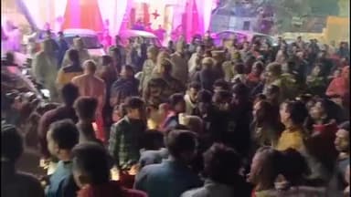 गाज़ियाबाद: सिहानी गेट थाना क्षेत्र के RK बैंक्विट हॉल में  मिला युवक का पंखे से लटका हुआ शव, परिजनों ने हत्या का लगाया आरोप