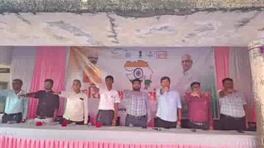 કપડવંજ: તેલનાર ખાતે ધારાસભ્ય ના અધ્યક્ષ સ્થાને વિકસિત ભારત સંકલ્પ યાત્રા કાર્યક્રમ યોજાયો