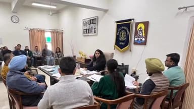 ਪਟਿਆਲਾ: ਡਿਪਟੀ ਕਮਿਸ਼ਨਰ ਵੱਲੋਂ ਨਗਰ ਨਿਗਮ ਤੇ ਸਥਾਨਕ ਸਰਕਾਰਾਂ ਦੇ ਵਿਕਾਸ ਲਈ ਜਾਇਜ਼ਾ ਬੈਠਕ ਕੀਤੀ ਗਈ