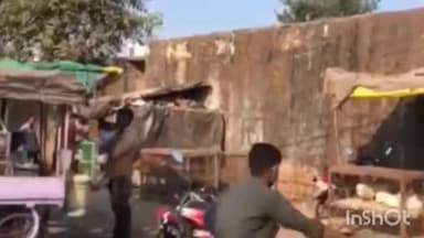 आरोन: आरोन नगर में मांस विक्रेताओं को नगर परिषद सीएमओ ने शासन के दिशा निर्देशों से कराया अवगत, मीट मार्केट का किया निरीक्षण