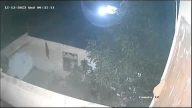 नरकटियागंज: शिकारपुर थाना क्षेत्र के सरेहवा गांव में हथियारबंद अपराधियों ने एक घर में घुसने का किया प्रयास, लोगों में है भय का माहौल