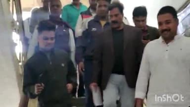 बारां: पंडित दीनदयाल उपाध्याय स्मृति मंच ने वार्ड 36 सामुदायिक भवन निर्माण शुरू कराने की मांग को लेकर कलेक्टर को सोपा  ज्ञापन