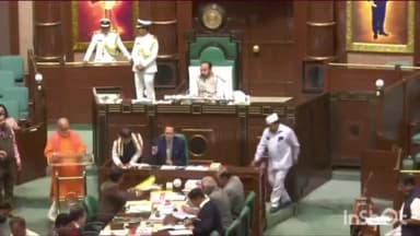 सिरोंज: मध्यप्रदेश विधानसभा के नवनिर्वाचित सदस्यों का शपथ ग्रहण समारोह हुआ आयोजित,विधायक उमाकांत शर्मा ने ली शपथ