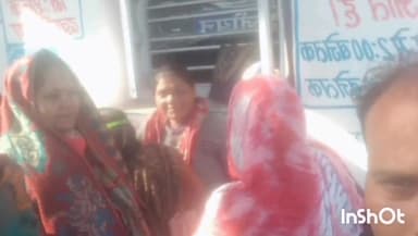 ग्यारसपुर: ग्यारसपुर के सीएससी केंद्र पर मरीजों की लगी भीड़ समय पर नहीं पहुंच रहे हैं अस्पताल में डॉक्टर