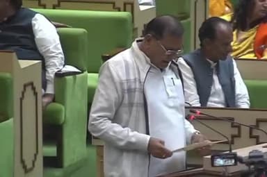 सांचोर: 16वीं विधानसभा के पहले सत्र में सांचौर से निर्वाचित विधायक जीवाराम चौधरी ने ली विधायक पद की शपथ