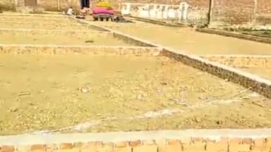 बिलारी: नगर के हर्ष नगर में राजस्व की टीम ने की ग्राम समाज की भूमि की पैमाइश