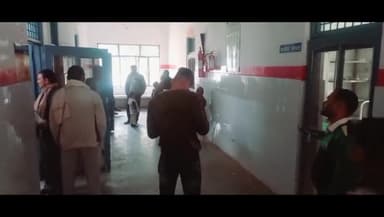 मऊरानीपुर: पुरानी बैलाई में छत से गिरकर एक मासूम बच्ची हुई घायल, हालत गंभीर झांसी रिफर।