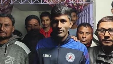 गोपालगंज: शहर के दरगाह मुहल्ले के रहने वाले क्रिकेटर साकिब को केकेआर की टीम ने 20 लाख के बेस प्राइस में खरीदा, क्रिकेटर साकिब