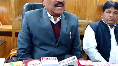 प्रेस वार्ता करते सर्वजन सुखाय के राष्ट्रीय अध्यक्ष शिवप्रसाद यादव