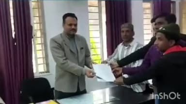 सिरोंज: शासकीय अनुदान से चल रहे मदरसों के जांच कराने आप नेता सहित लोगों ने एसडीएम कार्यालय में दिया ज्ञापन