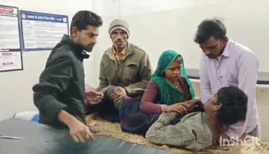 टीकमगढ़: छिपोन गांव में पेट्रोल पंप के सामने पैदल जा रहे शख्स को बाइक ने मारी टक्कर, 108 एंबुलेंस लेकर पहुंची ज़िला अस्पताल