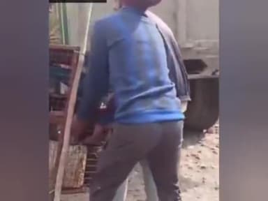 टीकमगढ़: पुरानी बस स्टैंड के पास खुले में मीट बेच रहे दुकानदारों पर की गई कार्यवाही #टीकमगढ़ #sdm @utshav_babu