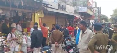 फारबिसगंज: फारबिसगंज नगर परिषद प्रशासन द्वारा शहर में चलाया गया अतिक्रमण हटाओ अभियान