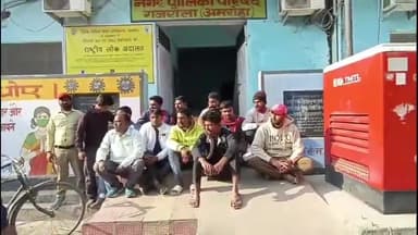 धनौरा: गजरौला नगर पालिका में आउटसोर्सिंग पर काम कर रहे कर्मचारियों का 4 महीने से नहीं आया वेतन किया प्रदर्शन
