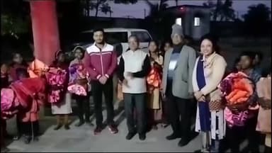 गिरिडीह: बेड़ा स्थित उत्कर्ष छात्रावास में बच्चों के बीच भाजपा नेता चुन्नूकांत ने कंबलों का किया वितरण
