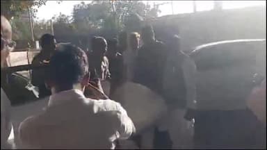 हिंगणघाट: माजी खासदार दत्ता मेघे यांची आमदार समिर कुणावार यांच्या शहरातील निवासस्थानी सदिच्छा भेट; विविध विषयांवर केली चर्चा