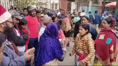 धनबाद/केंदुआडीह: रणधीर वर्मा चौक स्थित रजिस्ट्री कार्यालय के पास हुआ हाई वोल्टेज ड्रामा दो पक्ष आपस में भिड़े