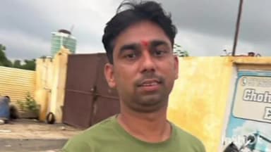 टूंडला: एफएम वाटिका के सामने सड़क किनारे खड़े युवक को कार सवार ने रौंदा, मौके पर हुई मौत