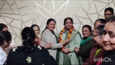 धौलपुर: संत रोड पर महिला मंडल धौलपुर की पूर्व अध्यक्ष मधु मंगल को दी गयी विदाई, सुधा अग्रवाल को मिली मंत्री पद की जिम्मेदारी