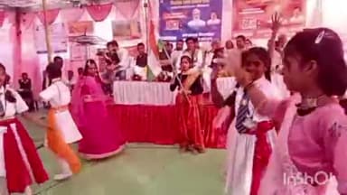 होशंगाबाद नगर: निमसाड़िया पहुंची विकसित भारत संकल्प यात्रा, विधायक सीताशरण शर्मा हुए शामिल