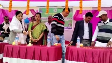 बगोदर: हेसला मे आपकी योजना आपकी सरकार आपके द्वार कार्यक्रम का आयोजन