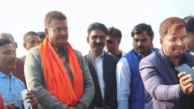 हज़ारीबाग: विकसित भारत संकल्प रथ के साथ बतौर कार्यक्रम प्रभारी बड़कागांव के कांडतरी और आँगो पंचायत में शामिल हुए सदर विधायक