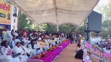 कांके: रांची के मोरहाबादी मैदान में जनजाति सुरक्षा मंच के द्वारा उलगुलान आदिवासी डीलिस्टिंग महारैली का किया गया आयोजन