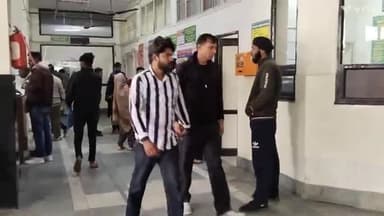 अम्बाला: गांव कलेरां से ट्रैक्टर चोरी करने के मामले में सीआईए 1 ने 1 दिन के रिमांड के बाद आरोपी पोते और नाती का करवाया मेडिकल