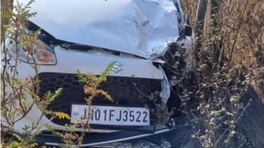 कांके: रांची के रातु थाना क्षेत्र स्थित हुरहुरी पेट्रोल पंप के पास सड़क हादसा, हादसे में एक घायल