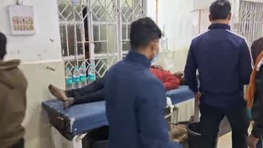 पूर्णिया पूर्व: चिकनी डुमरिया गांव में पति-पत्नी में हुई लड़ाई पति ने खाई जहर GMCH में भर्ती