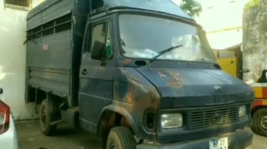 सिहोरा: मझौली बाईपास सिहोरा में अंग्रेजी शराब तस्करी करने वाले तीन आरोपी गिरफ्तार