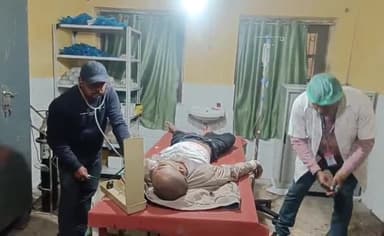 गोरौल: NH 22 पर हरसेर गांव के पास दो बाइकों की आमने-सामने हुई टक्कर, हादसे में 1 व्यक्ति की हुई मौत व 2 लोग हुए जख्मी