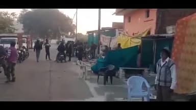 पन्ना: मठया तालाब के पास नपा व खाद्य विभाग की संयुक्त टीम ने किया अंडा मांस मछली की दुकानों का निरीक्षण कर दी हिदायत।