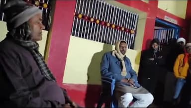 करपी: राजद विधायक बागी कुमार वर्मा पहुंचे मसदपुर बारा, मृतक युवराज के परिजनों को दी सांत्वना