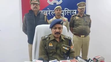 #Raebareli चोरी के जेवरात,सामान तथा अवैध शस्त्र-कारतूस के साथ बेहटा पुल के पास से पुलिस ने 3 को गिरफ्तार किया,SP ने कहा.