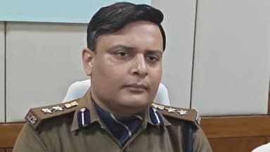 हज़ारीबाग: निलंबित हुआ दारूबाज जमादार, न्यायिक हिरासत में भेजा गया जेपी कारा, पुलिस लाइन में कर दी थी 27 राउंड हवाई फायरिंग