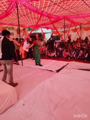 धौलपुर: फिरोजपुर ग्राम पंचायत में विकसित भारत संकल्प यात्रा में प्रधानमंत्री संवाद प्रसारण का हुआ आयोजन