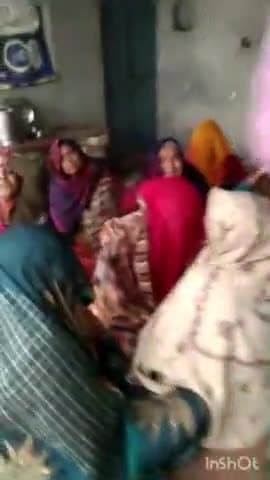 टूंडला: प्राथमिक स्वास्थ्य केंद्र बजहेरा के पास खेत में पड़ा मिला युवक का शव, परिवार में मचा कोहराम