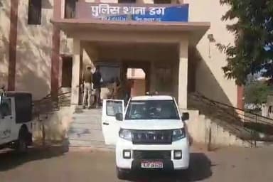 डग: डग कस्बे में चौमहला रोड़ पर अज्ञात चोर ने डीलक्स बाइक चोरी की,पुलिस जांच में जुटी