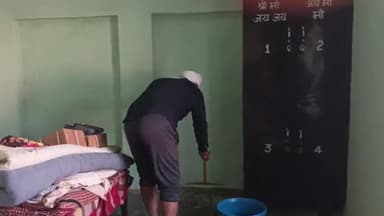 वृद्धआश्रम अनूपगढ़ में आज फनाईल से सफाई की गई। साफ सफाई का विशेष ध्यान रखा जाता है, वृद्धआश्रम अनूपगढ़ में 9672185366