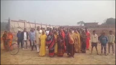 गोरखपुर: खोराबार थाना क्षेत्र अंतर्गत जीडीए द्वारा अधिग्रहित करने गए जमीन को ग्रामीणों ने रोका