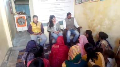 हुज़ूर: #सिलाई_सेंटर, #प्रशिक्षण_शिविर 
वार्ड 63, के न्यू शिव नगर में संचालित सिलाई सेंटर का निरिक्षण किया एवं प्रशिक्षण शिविर