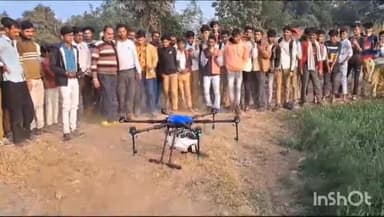 तेंदूखेड़ा: हथनी में विकसित भारत संकल्प यात्रा के माध्यम से किसानों के खेत में ड्रोन से कीटनाशक छिड़काव का किया गया प्रदर्शन
