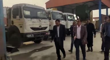 गोरखपुर: बसंतपुर व चारगांवा में निर्माधीन गार्बेज ट्रांसफर स्टेशन का निरीक्षण करने पहुंचे नगर आयुक्त