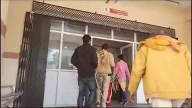 कटिहार: जिले के अलग-अलग स्थानों से शराब बेचने के आरोप में एक महिला व एक पुरुष को उत्पाद विभाग ने किया गिरफ्तार, भेजा जेल