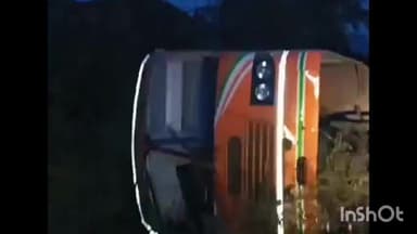 कानपुर: बिधनू में रोडवेज बस डंपर से टकराने के बाद खाई में पलटी, 9 सवारियां हुईं घायल